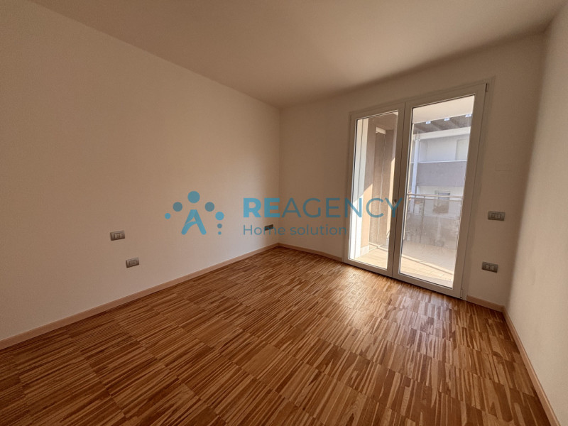 SIETE UNA FAMIGLIA ALLA RICERCA DI UNA NUOVA CASA GRANDE, CON I COMFORT DEL NUOVO e DISPONIBILE D...