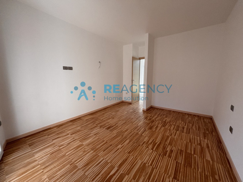 SIETE UNA FAMIGLIA ALLA RICERCA DI UNA NUOVA CASA GRANDE, CON I COMFORT DEL NUOVO e DISPONIBILE D...