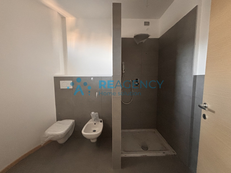 SIETE UNA FAMIGLIA ALLA RICERCA DI UNA NUOVA CASA GRANDE, CON I COMFORT DEL NUOVO e DISPONIBILE D...