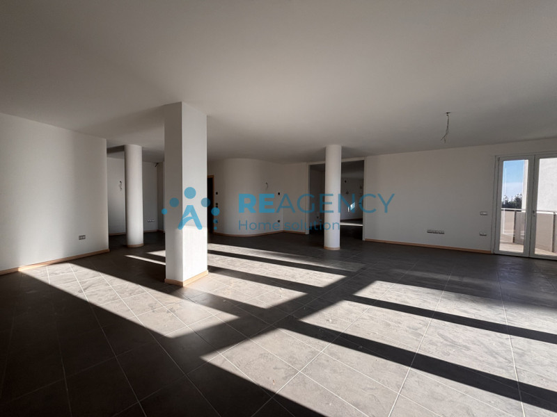 SIETE UNA FAMIGLIA ALLA RICERCA DI UNA NUOVA CASA GRANDE, CON I COMFORT DEL NUOVO e DISPONIBILE D...