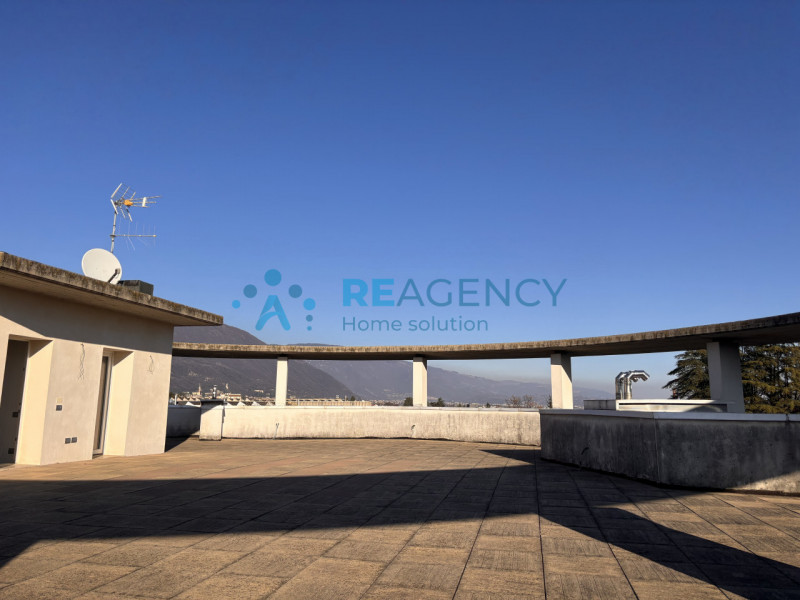 SIETE UNA FAMIGLIA ALLA RICERCA DI UNA NUOVA CASA GRANDE, CON I COMFORT DEL NUOVO e DISPONIBILE D...