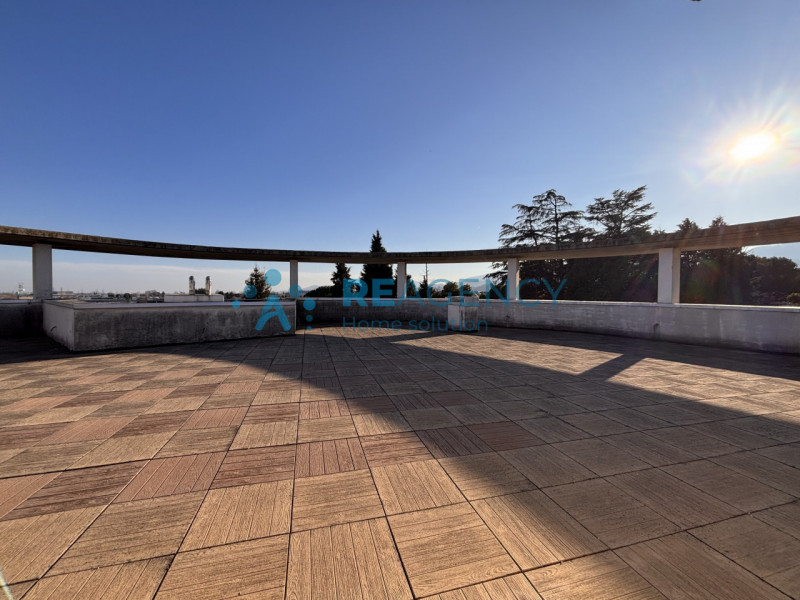 SIETE UNA FAMIGLIA ALLA RICERCA DI UNA NUOVA CASA GRANDE, CON I COMFORT DEL NUOVO e DISPONIBILE D...