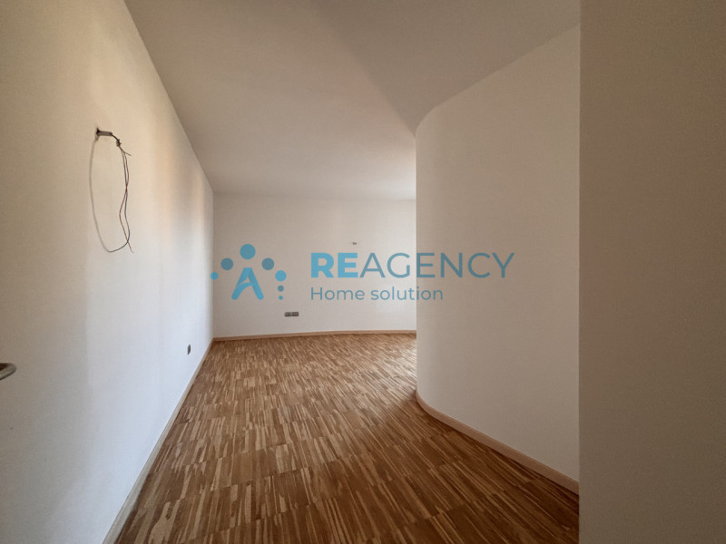 SIETE UNA FAMIGLIA ALLA RICERCA DI UNA NUOVA CASA GRANDE, CON I COMFORT DEL NUOVO e DISPONIBILE D...