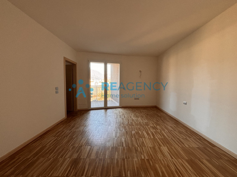 SIETE UNA FAMIGLIA ALLA RICERCA DI UNA NUOVA CASA GRANDE, CON I COMFORT DEL NUOVO e DISPONIBILE D...