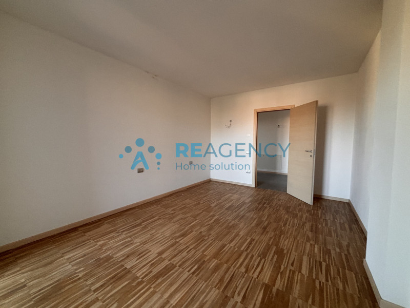 SIETE UNA FAMIGLIA ALLA RICERCA DI UNA NUOVA CASA GRANDE, CON I COMFORT DEL NUOVO e DISPONIBILE D...