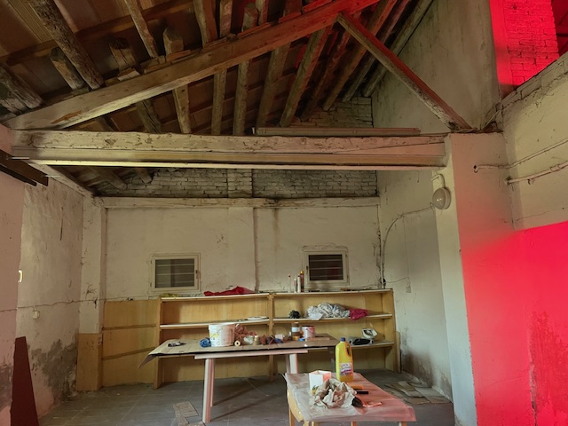 Oggi vi proponiamo una casa singola a Codevigo situata in zona di campagna ed allo stesso tempo i...