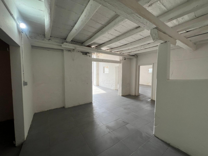 Oggi vi proponiamo una casa singola a Codevigo situata in zona di campagna ed allo stesso tempo i...