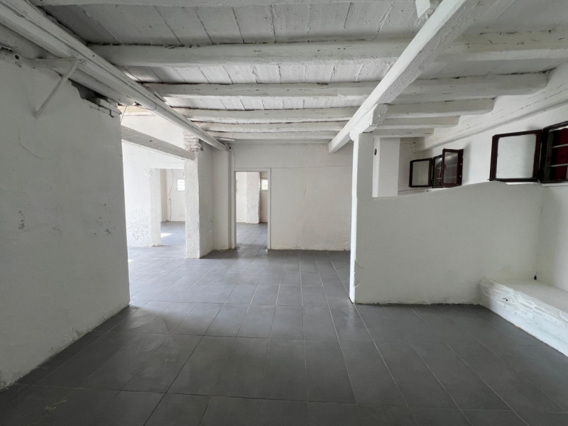 Oggi vi proponiamo una casa singola a Codevigo situata in zona di campagna ed allo stesso tempo i...