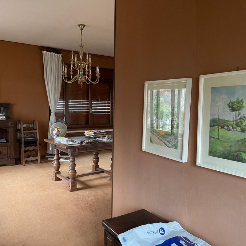 IN ESCLUSIVA 
Scopri questa straordinaria opportunità di acquisto nel rinomato quartiere dei lagh...