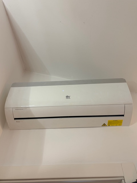 Centralissimo appartamento  a due passi dalla Chiesa di Madonna Pellegrina, posto all'ultimo pian...