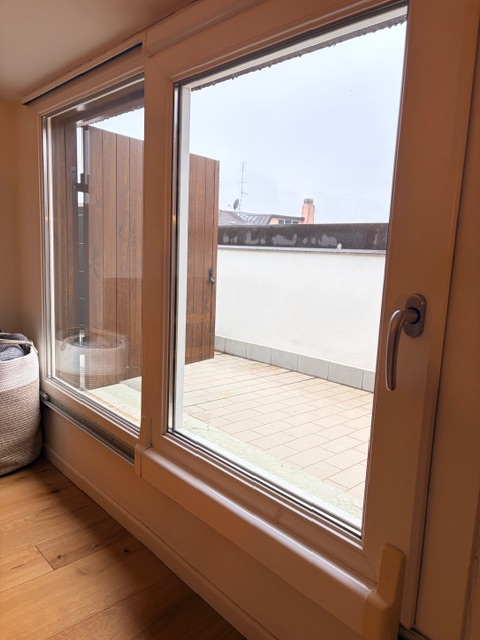 Centralissimo appartamento  a due passi dalla Chiesa di Madonna Pellegrina, posto all'ultimo pian...