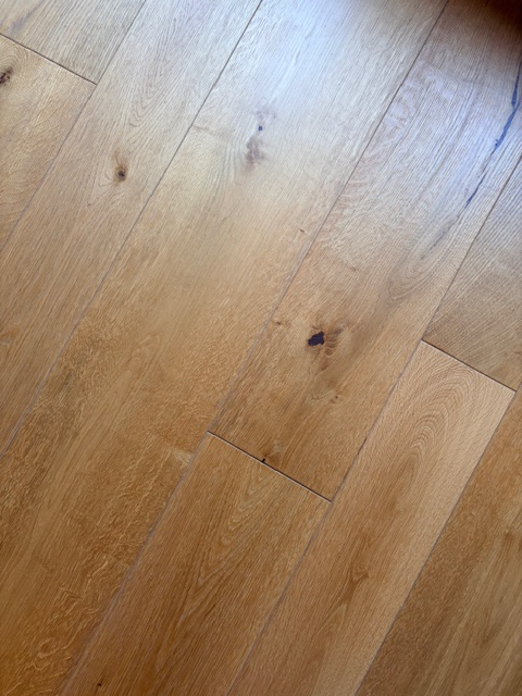 Centralissimo appartamento  a due passi dalla Chiesa di Madonna Pellegrina, posto all'ultimo pian...