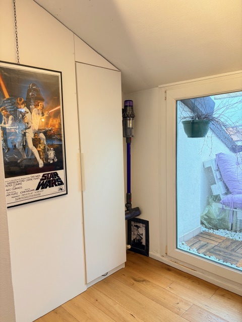 Centralissimo appartamento  a due passi dalla Chiesa di Madonna Pellegrina, posto all'ultimo pian...