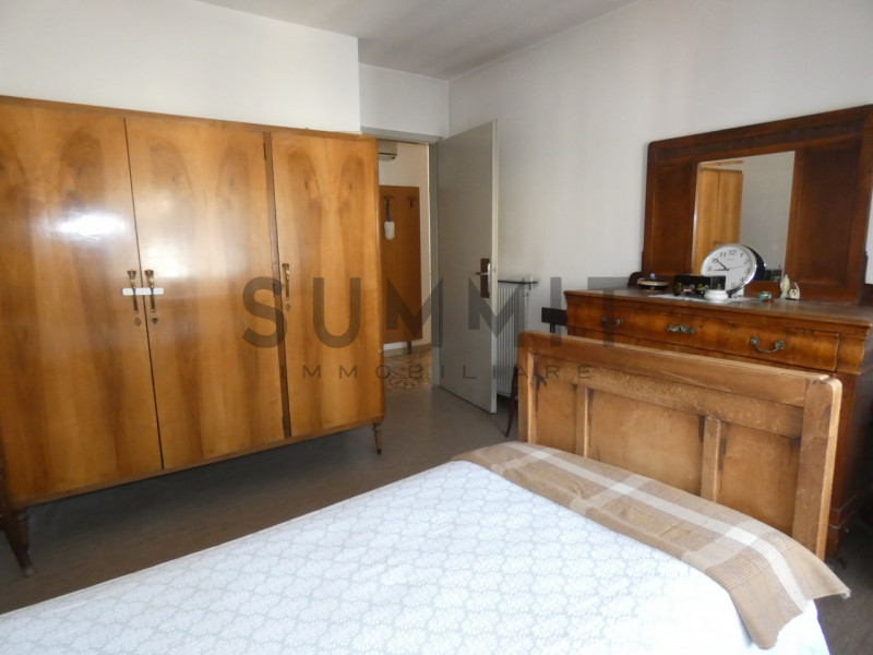 SCHIO - Periferia: CASA INDIPENDENTE terra cielo libera su tra lati con terreno di pertinenza. Cl...