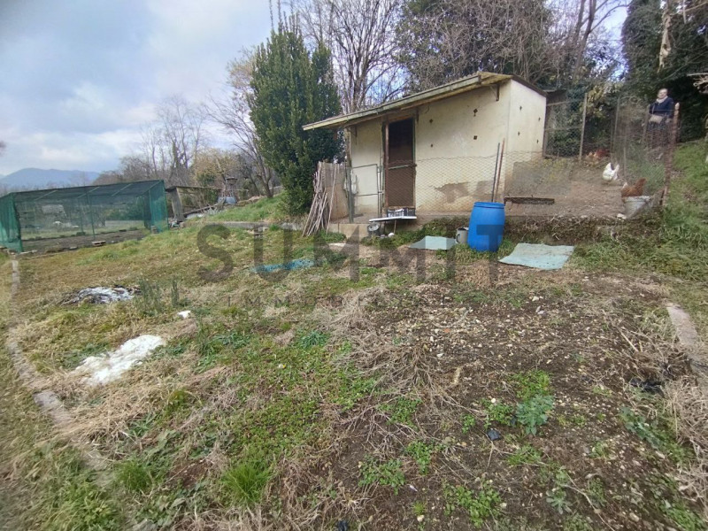 SCHIO - Periferia: CASA INDIPENDENTE terra cielo libera su tra lati con terreno di pertinenza. Cl...