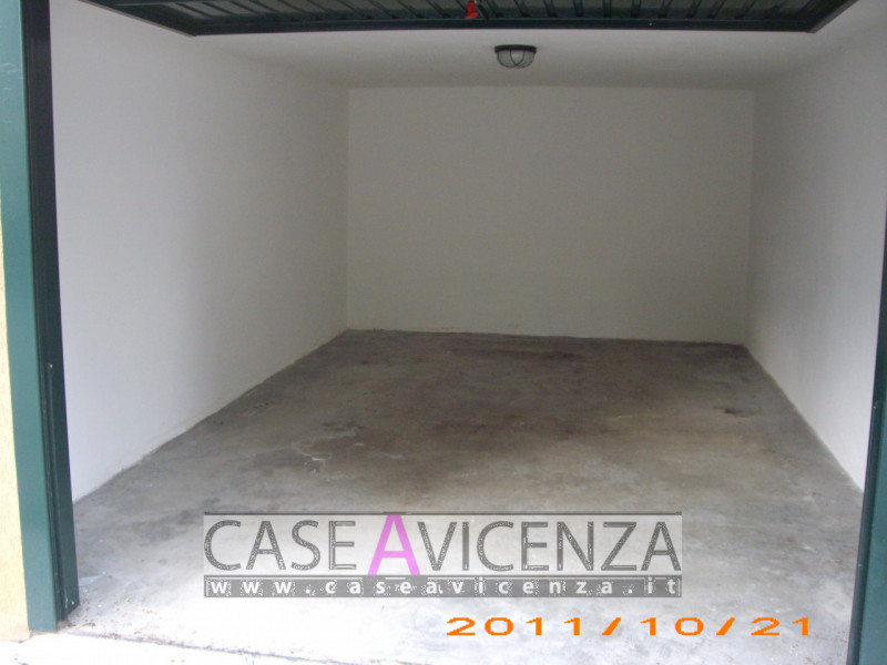 TORRI DI QUARTESOLO - C.E.F - NON ARREDATO DI NULLA, COMPLETAMENTE VUOTO - In quartiere residenzi...