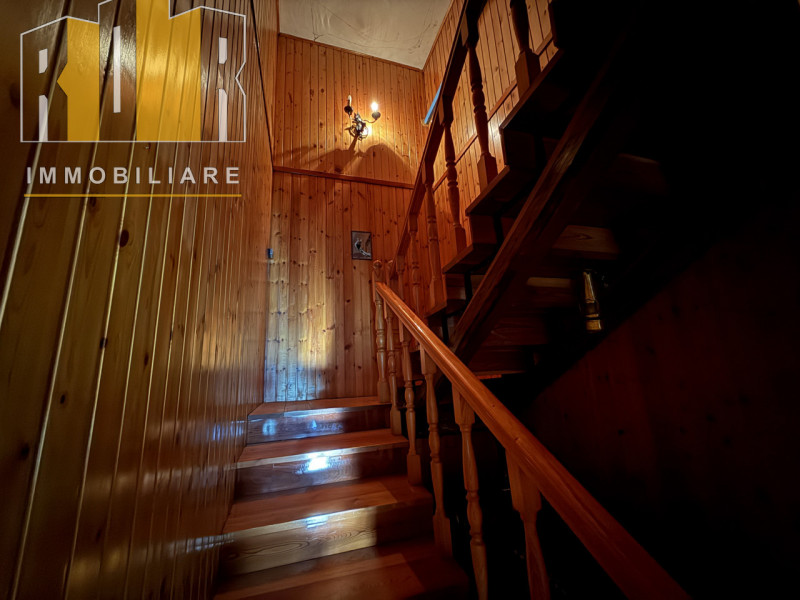 Proponiamo in vendita casa cielo terra accostata su due livelli con scoperto privato e ampio gara...