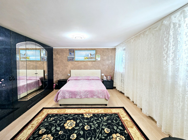 Proponiamo in vendita a Merlara, abitazione singola recentemente ristrutturata, con giardino escl...