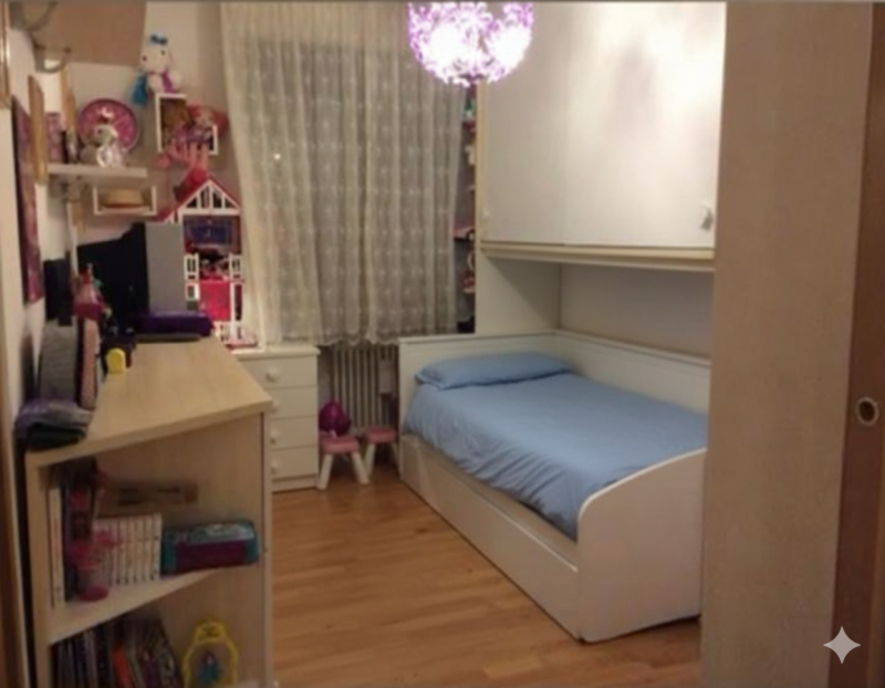 In una delle zone più richieste della città, proponiamo un ampio tricamere di circa 120 mq commer...