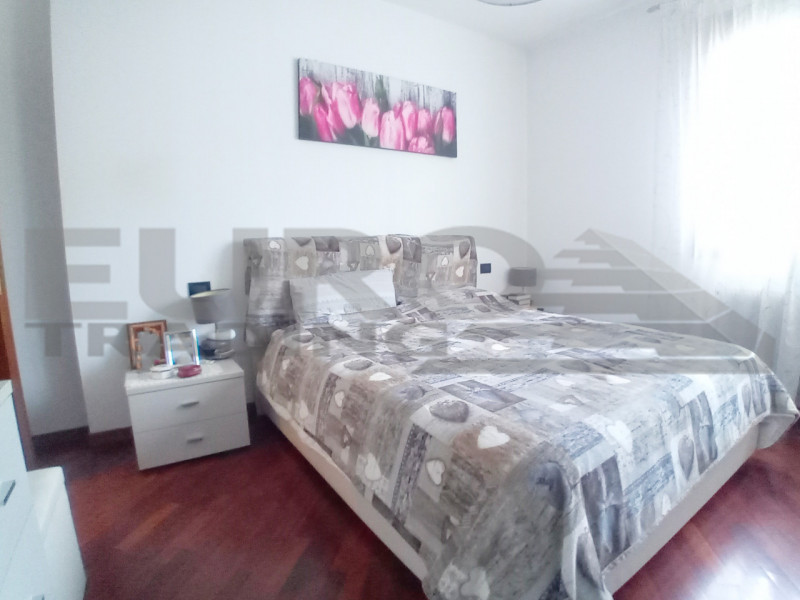 In una tranquilla zona residenziale di Preganziol, proponiamo un affascinante appartamento duplex...