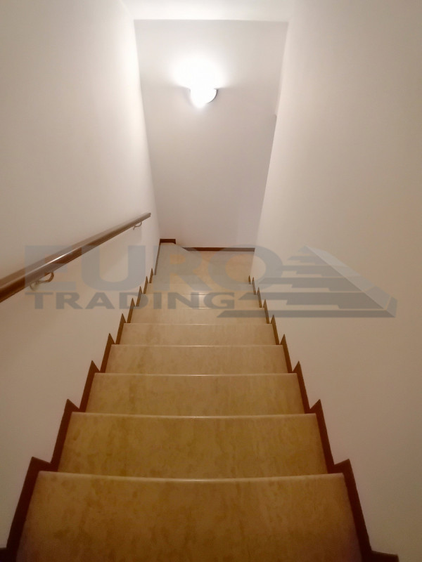 In una tranquilla zona residenziale di Preganziol, proponiamo un affascinante appartamento duplex...