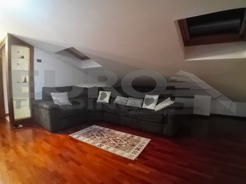 In una tranquilla zona residenziale di Preganziol, proponiamo un affascinante appartamento duplex...