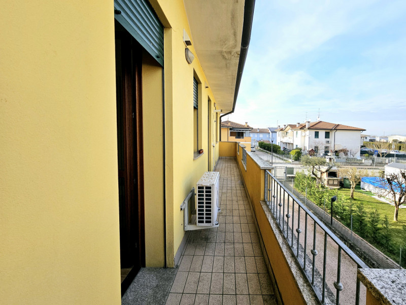 A Ospedaletto Euganeo, proponiamo in vendita appartamento bilocale con ingresso indipendente, pos...