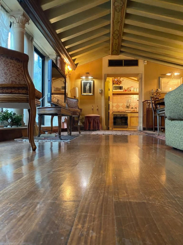 Scopri questo bellissimo appartamento duplex, situato nel cuore della rinomata zona Santo a Padov...