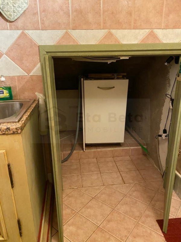 Scopri questo bellissimo appartamento duplex, situato nel cuore della rinomata zona Santo a Padov...