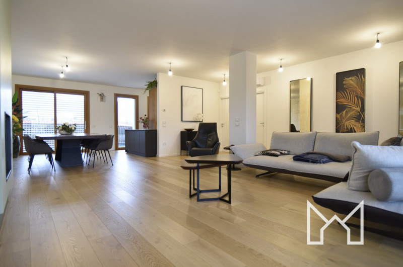 FONTE- In zona tranquilla e immersa nel verde, proponiamo villa singola di nuovissima costruzione...