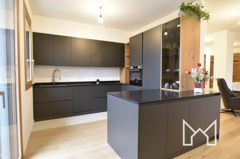 FONTE- In zona tranquilla e immersa nel verde, proponiamo villa singola di nuovissima costruzione...