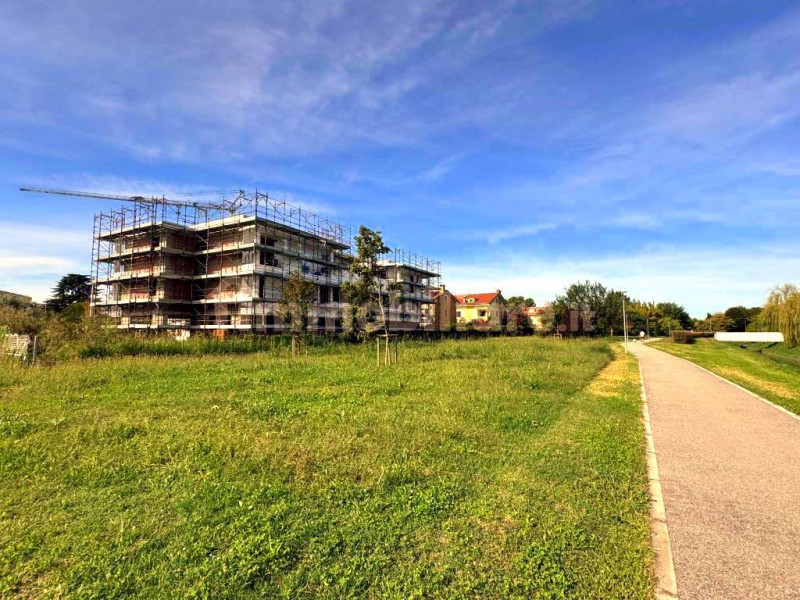 NUOVO 2 CAMERE A CASELLE DI SELVAZZANO €.320.000 - rif.GV320

Scopri il tuo nuovo rifugio nella t...