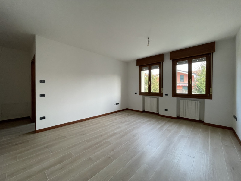 Nelle immediate vicinanze del centro di Abano Terme proponiamo in vendita un appartamento al prim...