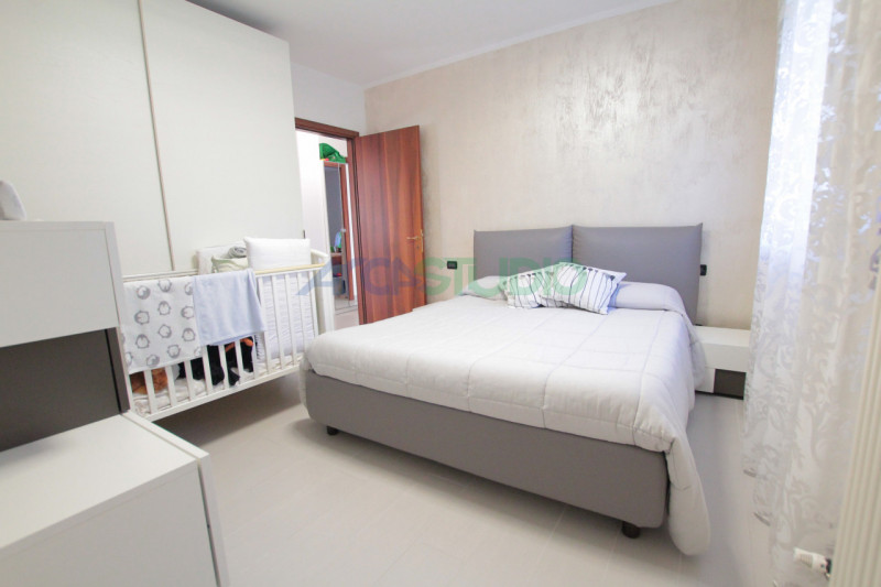 Bolzano Vicentino: se stai cercando un appartamento tricamere ampio e luminoso e COMPLETAMENTE AR...