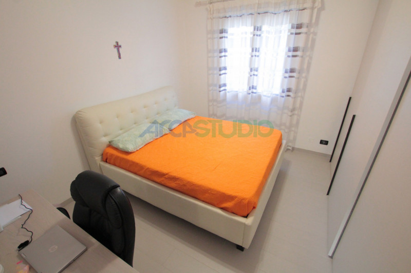 Bolzano Vicentino: se stai cercando un appartamento tricamere ampio e luminoso e COMPLETAMENTE AR...