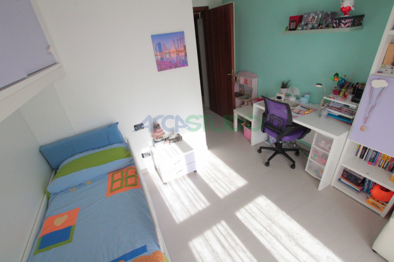 Bolzano Vicentino: se stai cercando un appartamento tricamere ampio e luminoso e COMPLETAMENTE AR...