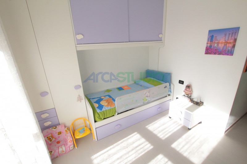 Bolzano Vicentino: se stai cercando un appartamento tricamere ampio e luminoso e COMPLETAMENTE AR...