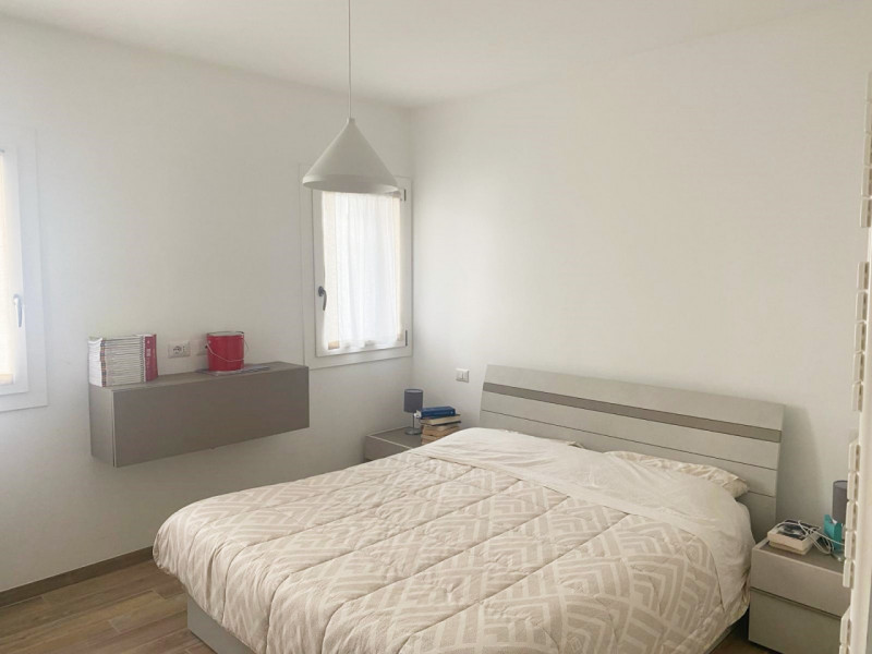 Castelfranco V.to: all'interno delle antiche mura cittadine proponiamo in locazione un appartamen...