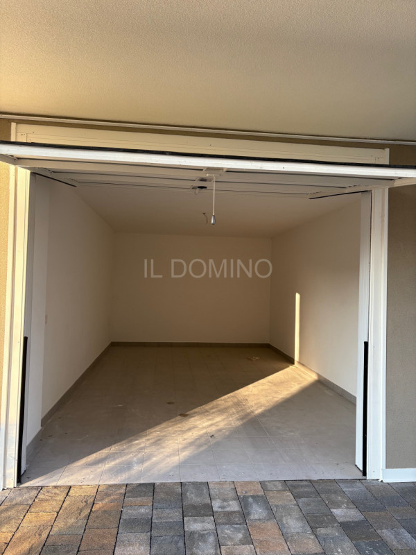 Attico di nuova costruzione, in classe energetica A4, in pronta consegna. Situato in una zona ser...