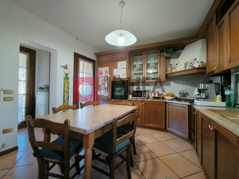 NERVESA DELLA BATTAGLIA: BAVARIA

Villa singola con ampio giardino di 1300 mq, situata ai piedi d...