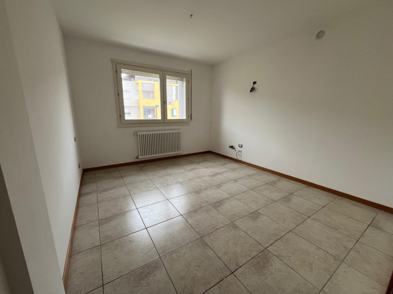 FORCELLINI: CLASSE ENERGETICA A4 - Epgl,nren 15,98 KWh/mq anno.
In tranquillo contesto residenzia...