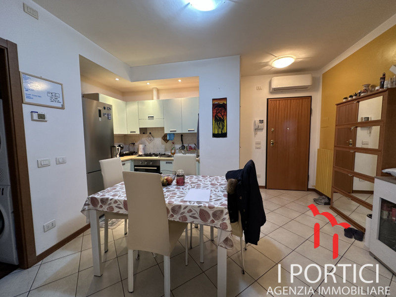 Mogliano Veneto – Via Benetton

In Via Benetton, a Mogliano Veneto, proponiamo in vendita apparta...