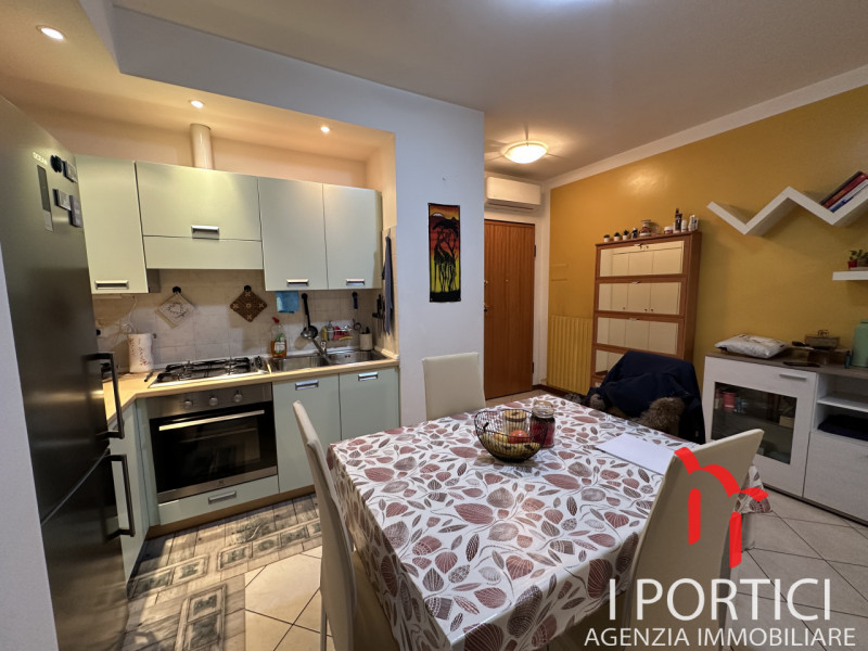 Mogliano Veneto – Via Benetton

In Via Benetton, a Mogliano Veneto, proponiamo in vendita apparta...