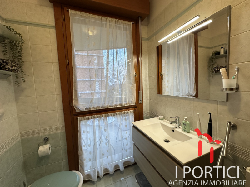 Mogliano Veneto – Via Benetton

In Via Benetton, a Mogliano Veneto, proponiamo in vendita apparta...