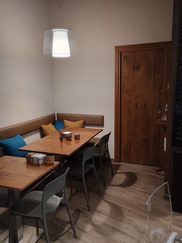 CESSIONE CAFFETTERIA BAR TABACCHERIA - Euro 99.000 - RIF. 8335

In pieno Centro Storico, in zona ...