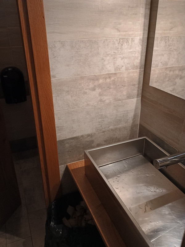 CESSIONE CAFFETTERIA BAR TABACCHERIA - Euro 99.000 - RIF. 8335

In pieno Centro Storico, in zona ...