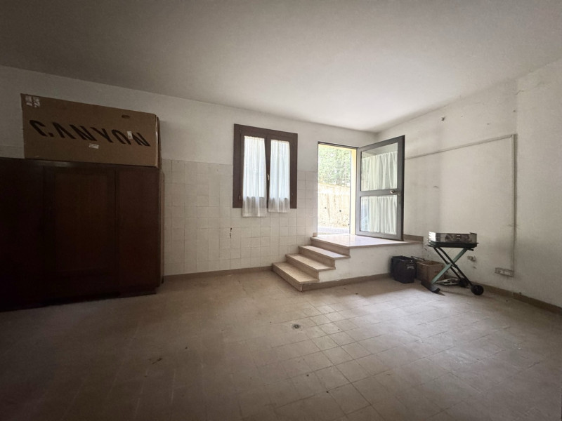 Laboratorio / Magazzino in affitto 

Trattative riservate Immobiliare Unica Colceresa via Marconi...