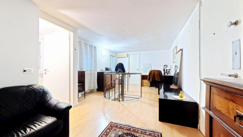 UBICAZIONE E CONTESTO

In uno dei quartieri più eleganti e signorili di Vicenza, come Sant’Andrea...