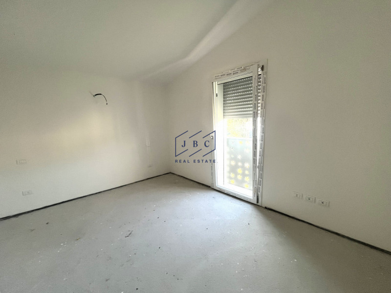 CESSALTO - (TV)
In una posizione strategica, a meno di un chilometro dal casello autostradale e n...