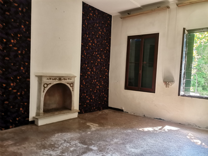 Splendida Villa Veneta dei primi 1700 con ampio parco nei pressi di Mira (VE). Composta da un cor...